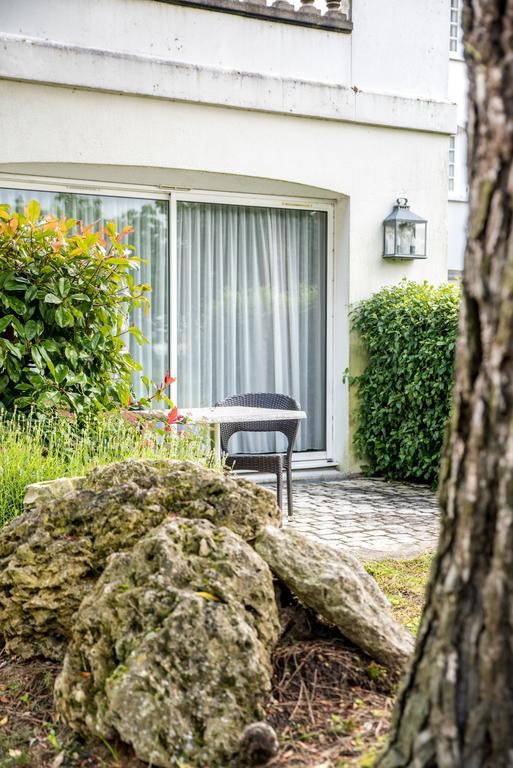 Logis Hotel Restaurant Des Chateaux Azay-le-Rideau Exterior foto